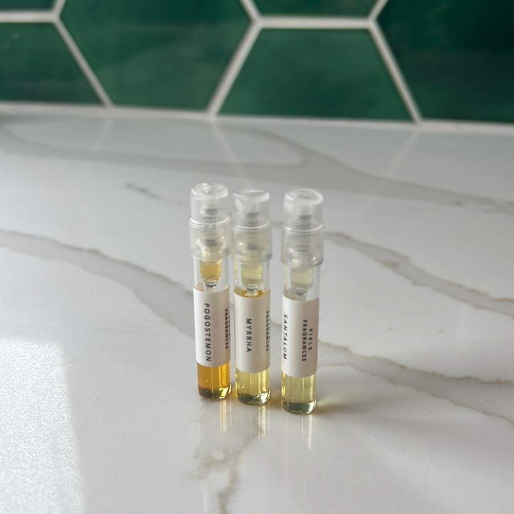 SOLD Fiele Fragrance Samples Santalum Myrrha Pogostemon